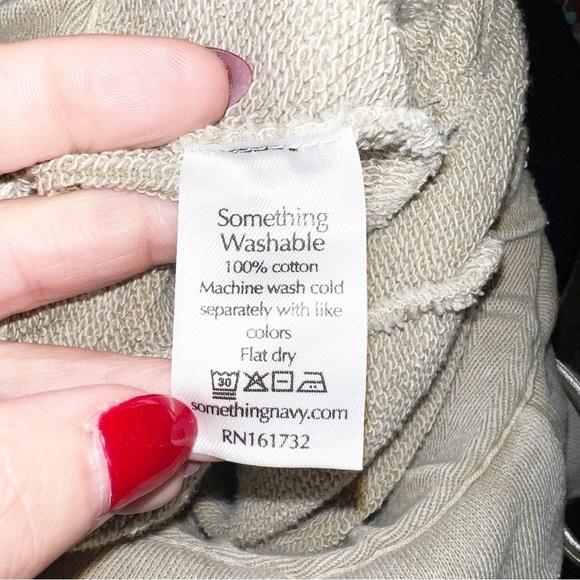 Something Navy Meghan Joggers - Picture 5 of 5